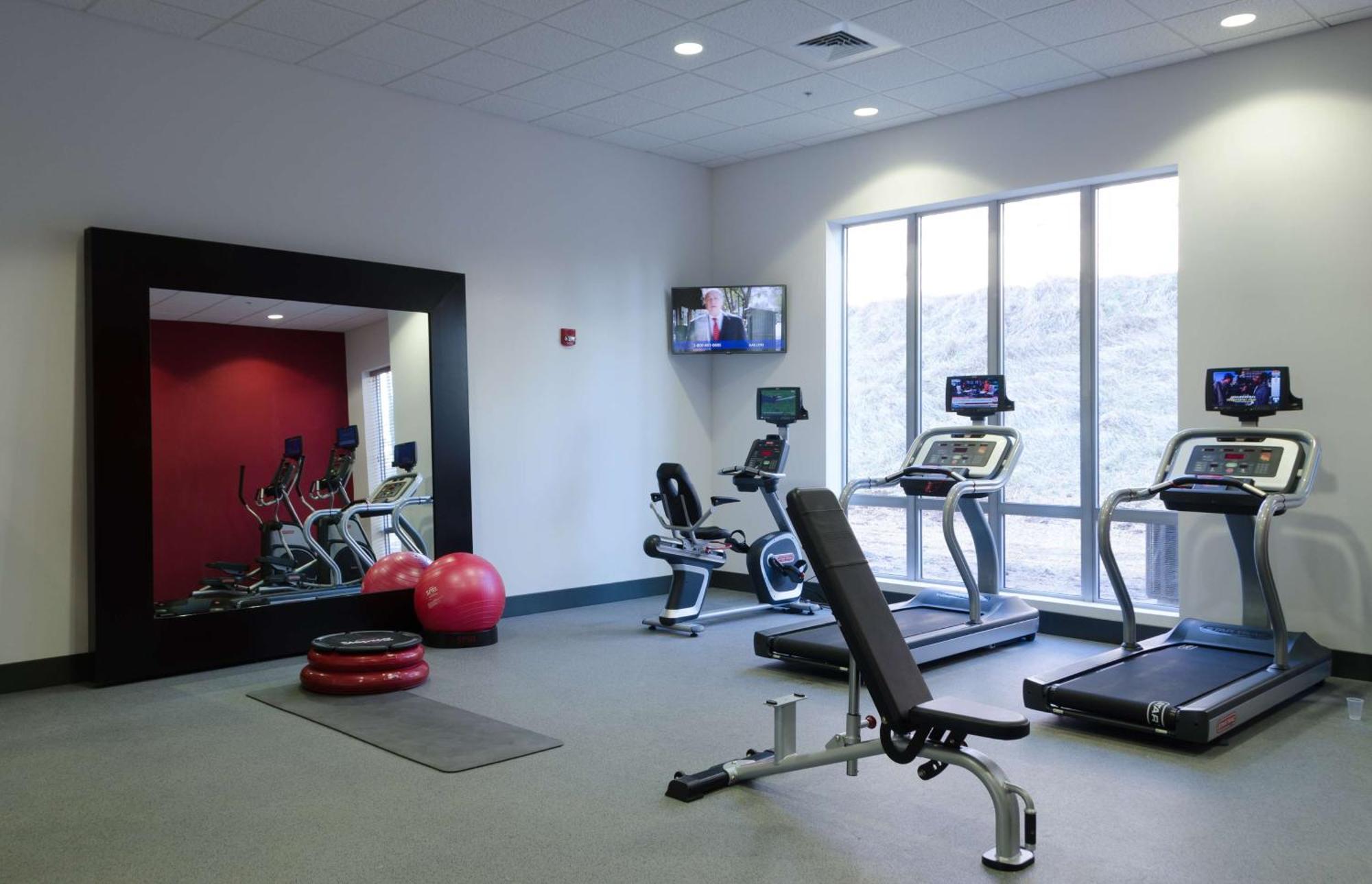 Hilton Garden Inn Hickory Eksteriør billede