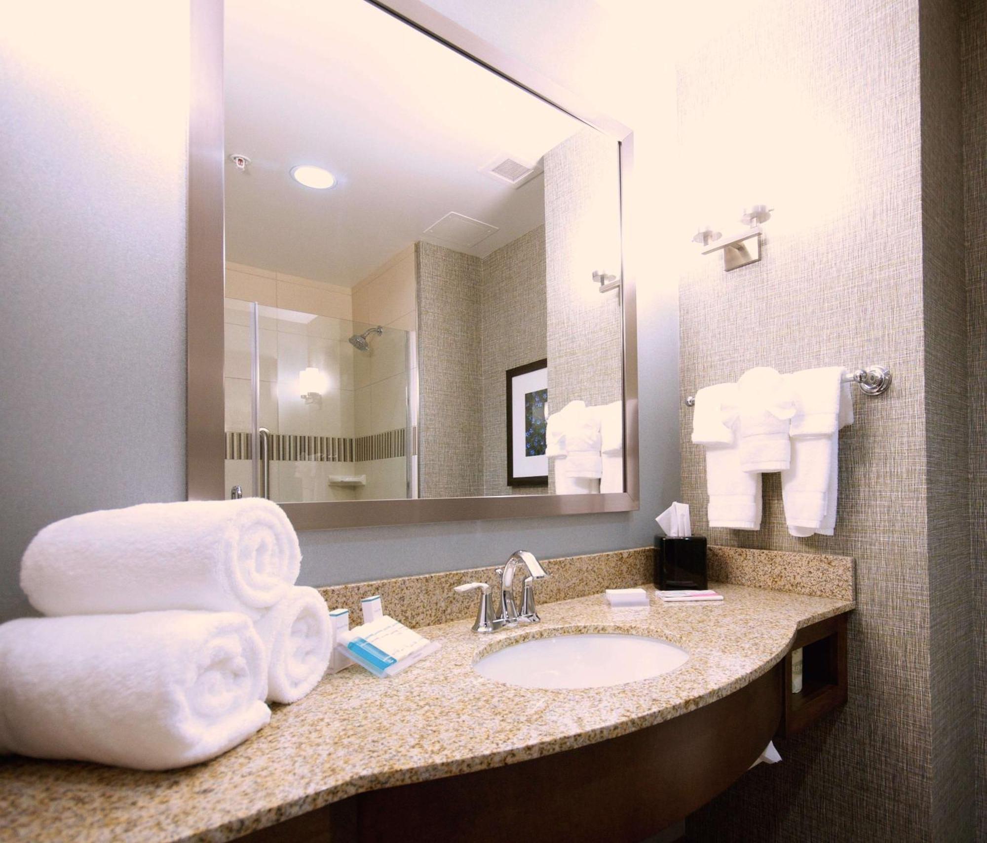 Hilton Garden Inn Hickory Eksteriør billede