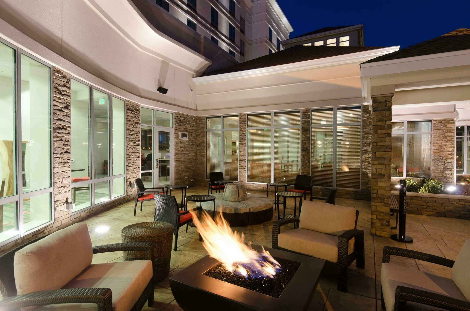 Hilton Garden Inn Hickory Eksteriør billede